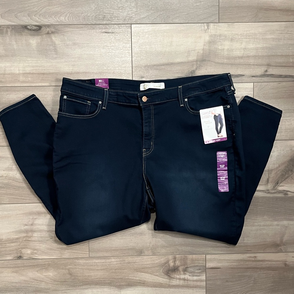 Levi Strauss Midrise Skinny Simple Stretch size 22S 36 x 28